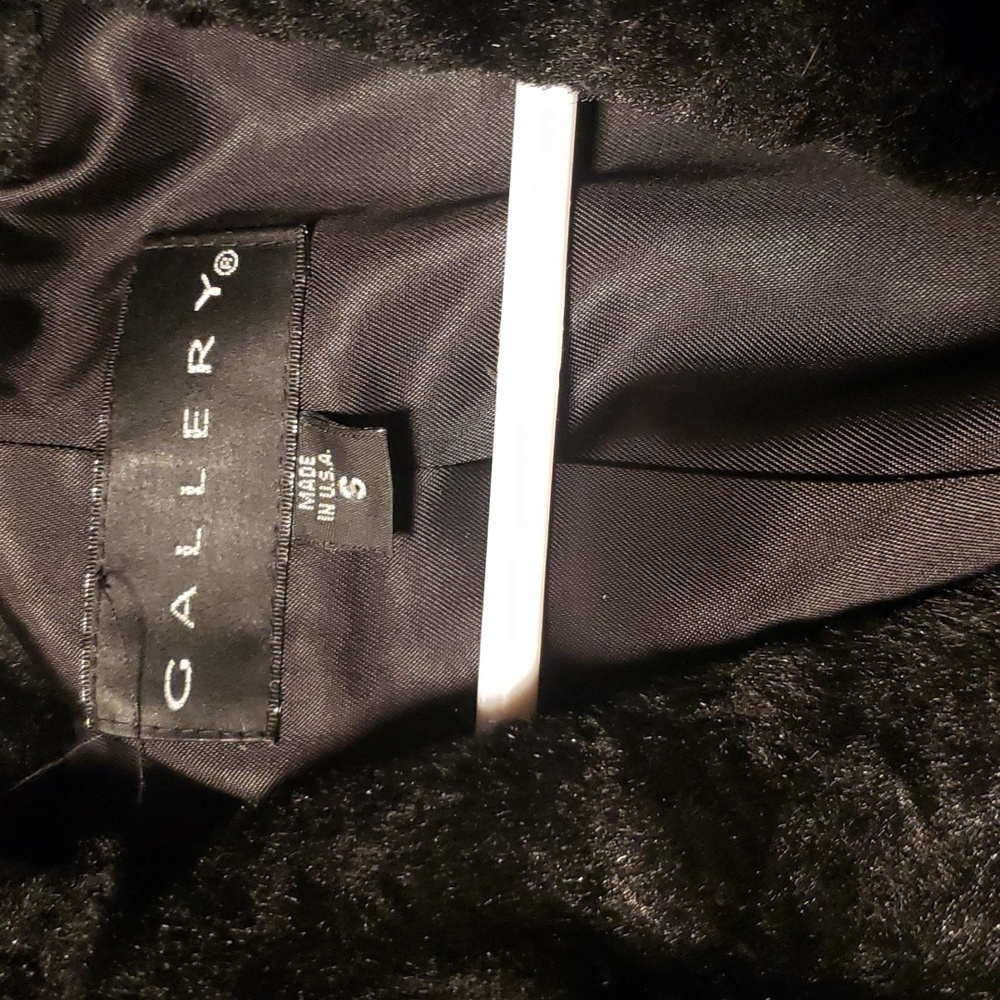 Coat - Picture 3 of 7